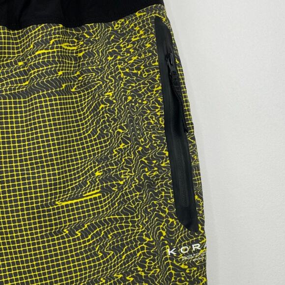 Koral Yellow Black Printed Spell Out Logo Shorts Men's Size Small S - Picture 5 of 6